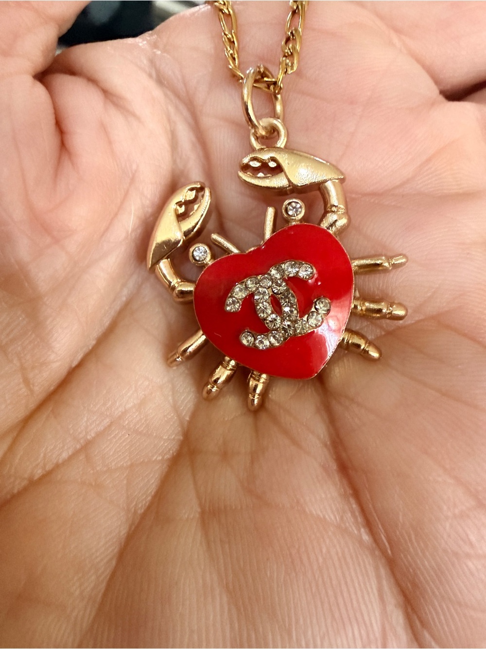 CHANEL EUC stamped Gold & Red
Enamel pull placed on 316L stainless
17.75” chain.